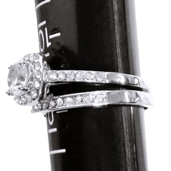 The Luxury White Sapphire Princess Ring Set - Picture 8 of 8